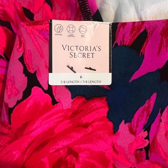 Victoria’s Secret - Picture 4 of 7